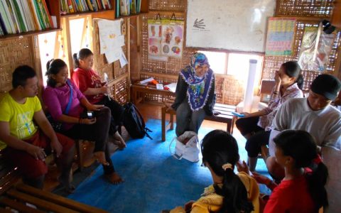 Belajar dengan Orang Tua (Dok. SALAM).